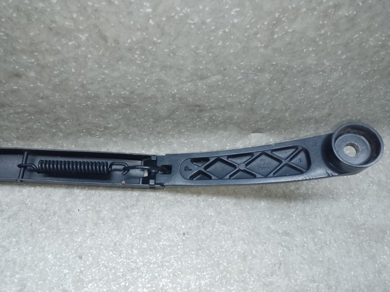 Поводок стеклоочистителя передний правый KIA SOUL PS 13-19 2.0 G4NC Поводок стеклоочистителя передний правый KIA SOUL PS 13-19 2.0 G4NC