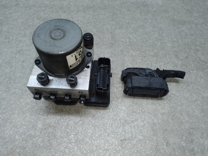 Запчасть блок abs KIA SOUL PS 13-19 2014 2.0 G4NC 58920B2506 Б/У Блок ABS KIA SOUL PS 13-19 2014 2.0 G4NC 58920B2506 Б/У