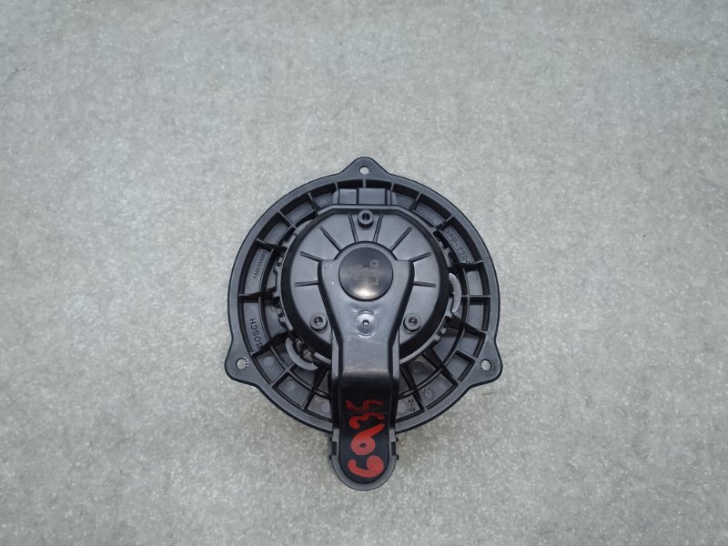 Моторчик печки KIA SOUL PS 13-19 2.0 G4NC Моторчик печки KIA SOUL PS 13-19 2.0 G4NC