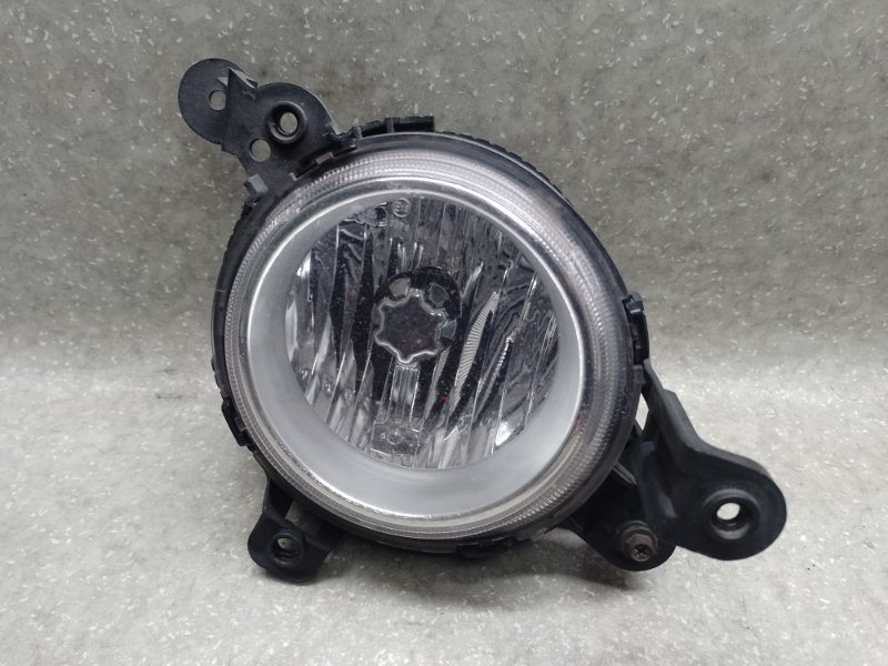 Запчасть противотуманная фара правая KIA SOUL PS 13-19 2014 2.0 G4NC 92202B2020 Б/У Противотуманная фара правая KIA SOUL PS 13-19 2014 2.0 G4NC 92202B2020 Б/У