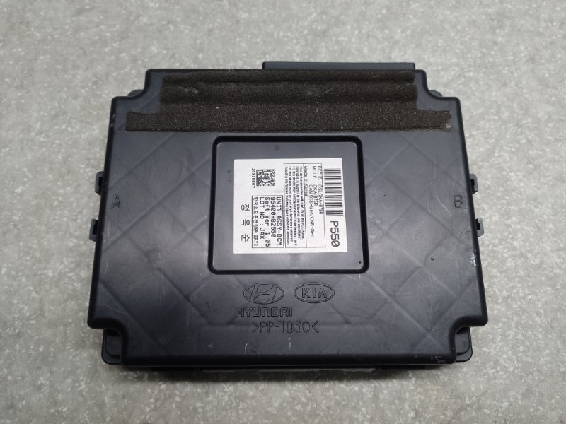 Запчасть блок комфорта KIA SOUL PS 13-19 2014 2.0 G4NC 95400B2550 Б/У Блок комфорта KIA SOUL PS 13-19 2014 2.0 G4NC 95400B2550 Б/У