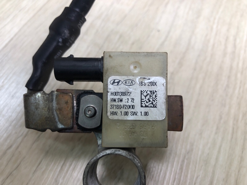 Клемма аккумулятора ELANTRA AD 16- 2016 2.0 G4NH Клемма аккумулятора ELANTRA AD 16- 2016 2.0 G4NH