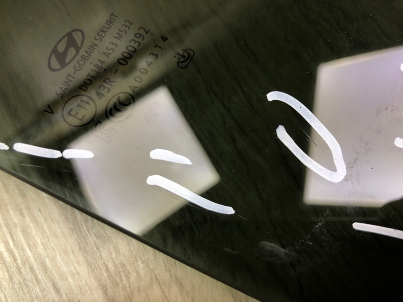 Стекло двери заднее правое TUCSON TL 15-20 2015 G4FJ 1.6