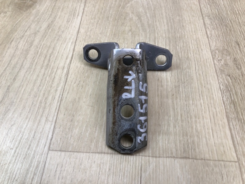 Петля двери нижняя задняя левая OUTLANDER GF 12- 2013 2.4 4J12