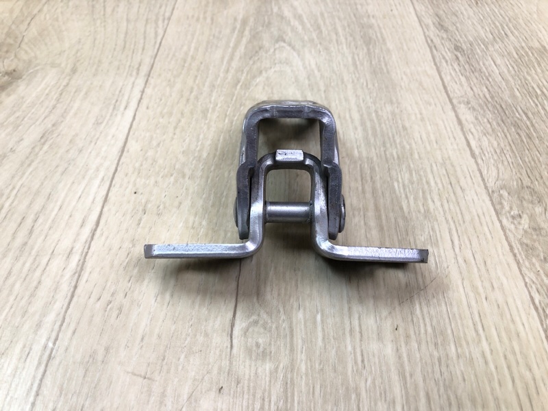 Петля двери нижняя задняя правая OUTLANDER GF 12- 2013 2.4 4J12