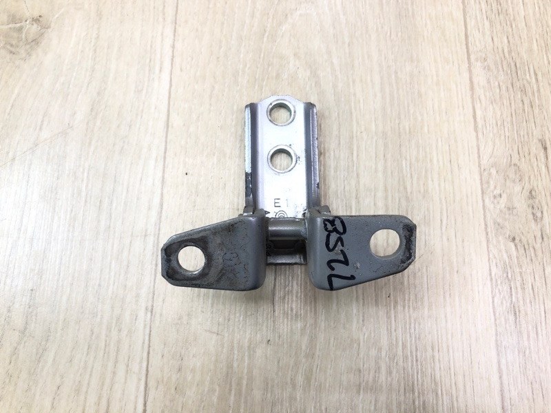 Петля двери верхняя передняя правая MITSUBISHI OUTLANDER GF 12- 2.4 4J12