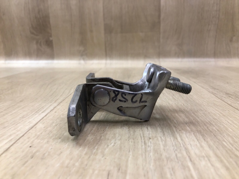 Петля двери верхняя задняя левая MITSUBISHI OUTLANDER GF 12- 2.4 4J12