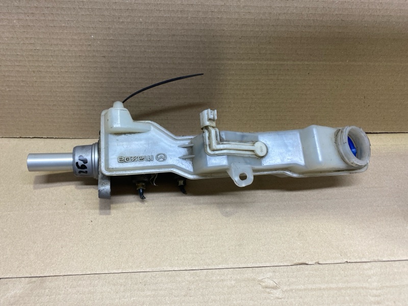 Главный тормозной цилиндр MAZDA CX-5 (KE) 11-17 2.5