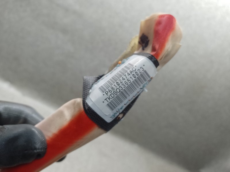 Подушка безопасности (штора) правая CHRYSLER 200 14-16 2.4 ED6 Подушка безопасности (штора) правая CHRYSLER 200 14-16 2.4 ED6