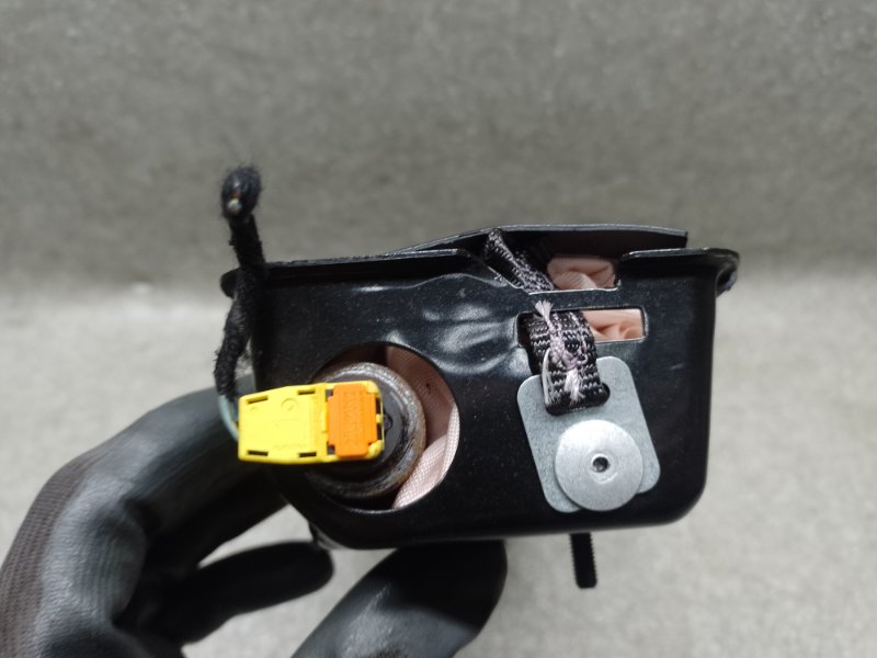 Подушка безопасности в колени передняя правая 200 14-16 2016 2.4 ED6 Подушка безопасности в колени передняя правая 200 14-16 2016 2.4 ED6