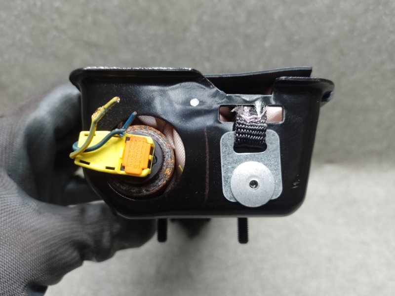 Подушка безопасности в колени передняя левая 200 14-16 2016 2.4 ED6 Подушка безопасности в колени передняя левая 200 14-16 2016 2.4 ED6