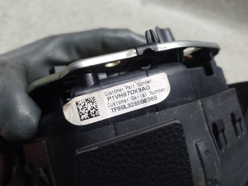 Подушка безопасности в руль CHRYSLER 200 14-16 2.4 ED6 Подушка безопасности в руль CHRYSLER 200 14-16 2.4 ED6