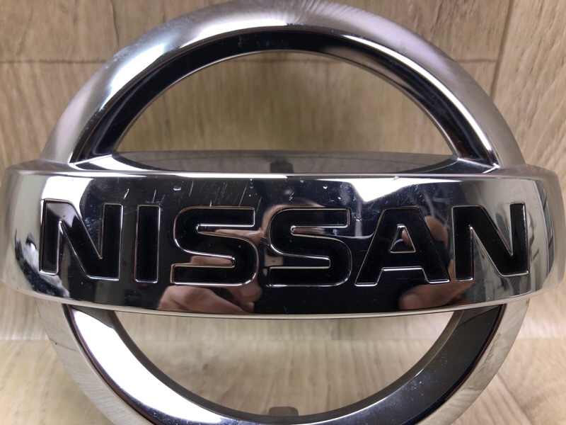 Эмблема LEAF 18- Эмблема LEAF 18-