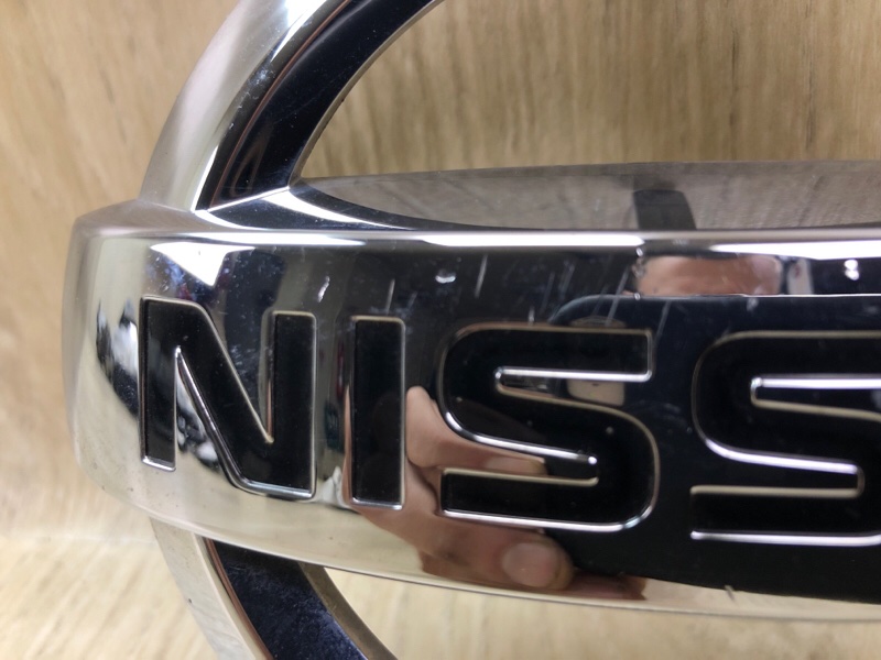 Эмблема LEAF 18- Эмблема LEAF 18-