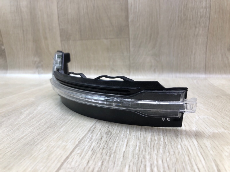 Повторитель поворота в зеркало передний левый A3 03-13