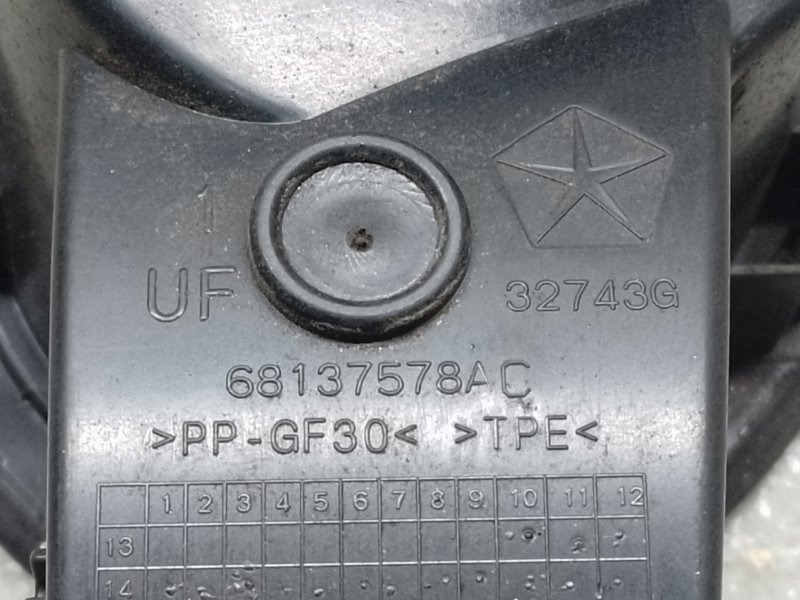 Лючок топливного бака 200 14-16 2016 2.4 ED6 Лючок топливного бака 200 14-16 2016 2.4 ED6