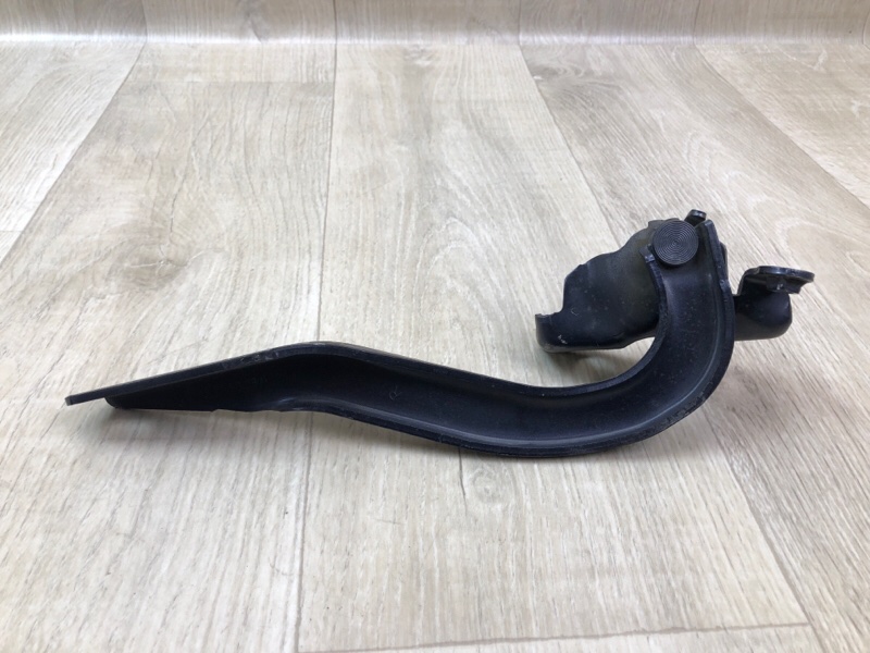 Петля капота правая SUBARU LEGACY BN 14-18 Петля капота правая SUBARU LEGACY BN 14-18