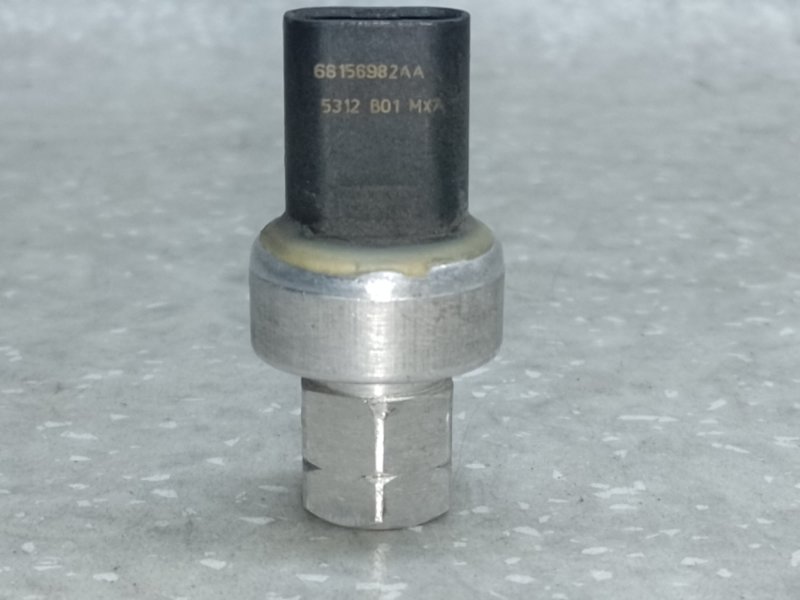 Запчасть датчик давления кондиционера CHRYSLER 200 14-16 2016 2.4 ED6 68141 376AB Б/У Датчик давления кондиционера CHRYSLER 200 14-16 2016 2.4 ED6 68141 376AB Б/У