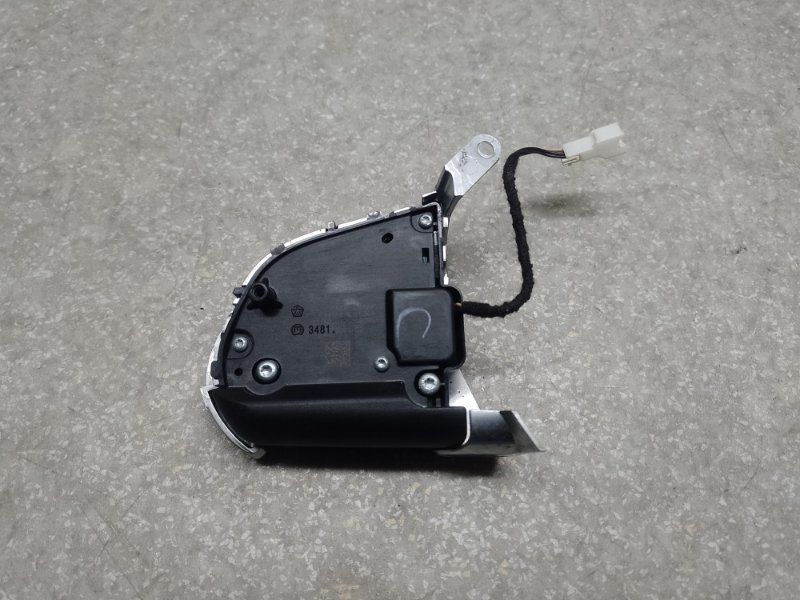 Кнопки на руль правые 200 14-16 2016 2.4 ED6 Кнопки на руль правые 200 14-16 2016 2.4 ED6