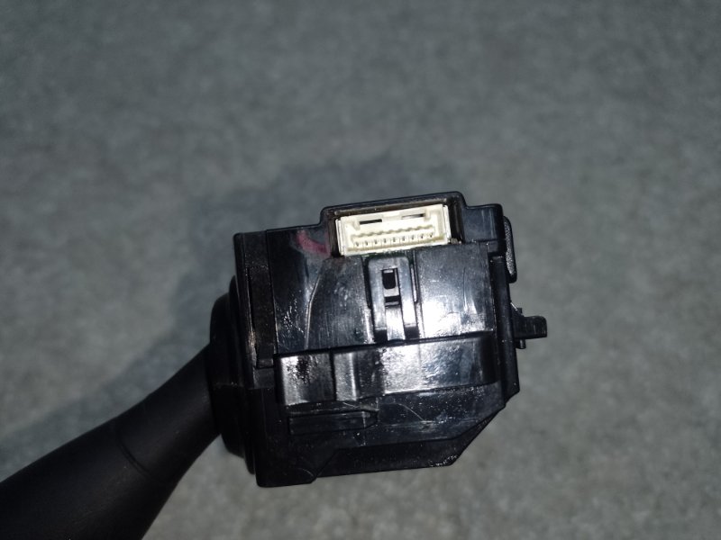 Подрулевой переключатель правый CHRYSLER 200 14-16 2.4 ED6