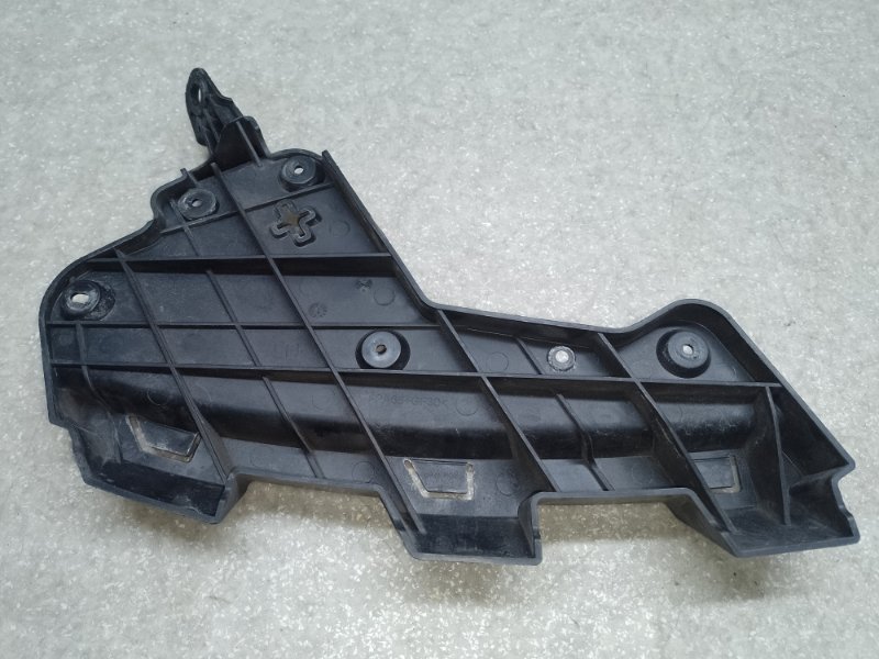 Кронштейн переднего бампера (под фарой) левый 200 14-16 2016 2.4 ED6 Кронштейн переднего бампера (под фарой) левый 200 14-16 2016 2.4 ED6