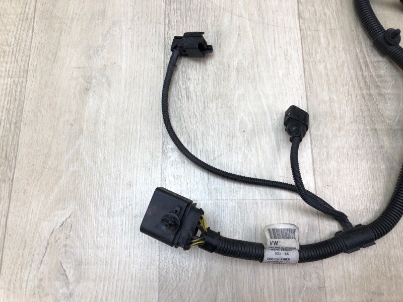 Проводка бампера передняя TOUAREG 02-10 Проводка бампера передняя TOUAREG 02-10