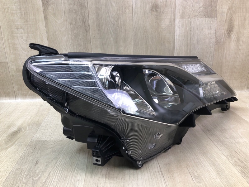 Фара правая RAV4 13-19 Фара правая RAV4 13-19