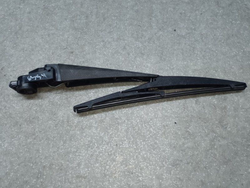 Запчасть поводок стеклоочистителя задний JEEP COMPASS 17-21 2019 MP 2.4 EDD 68358 389AA Б/У Поводок стеклоочистителя задний JEEP COMPASS 17-21 2019 MP 2.4 EDD 68358 389AA Б/У