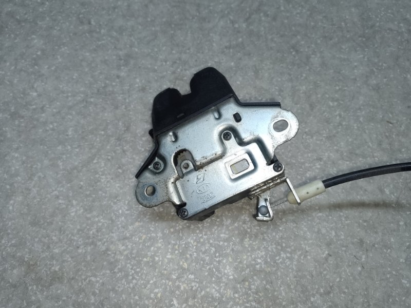 Замок крышки багажника HYUNDAI SONATA YF 10-14 2.4 G4KK