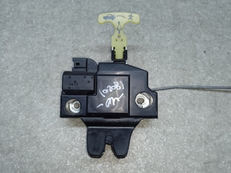 Замок крышки багажника CAMRY 40 06-11 2010 2.5 2ARFE
