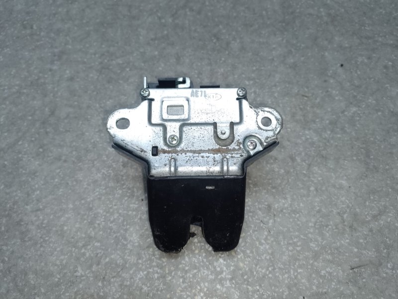 Замок крышки багажника FORTE/CERATO TD 08-13