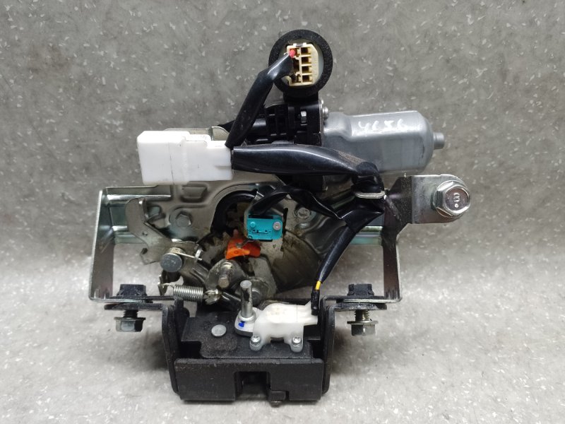 Замок крышки багажника SUBARU OUTBACK BS 14-21 2015 2.5 FB25B 63032AL000 Б/У