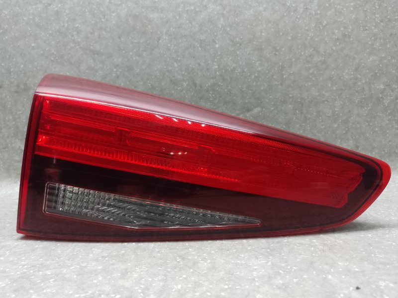 Фонарь внутренний левый HYUNDAI TUCSON TL 15-20 2018 2.0 G4NC 92403D3500 Б/У