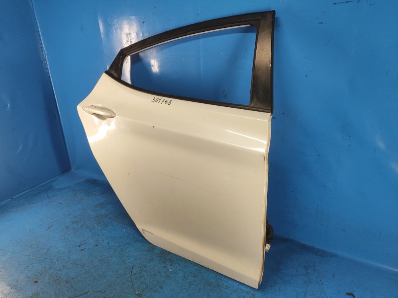 Дверь задняя правая ELANTRA MD 10-15 Дверь задняя правая ELANTRA MD 10-15