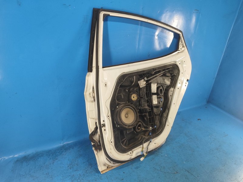 Дверь задняя правая ELANTRA MD 10-15 Дверь задняя правая ELANTRA MD 10-15