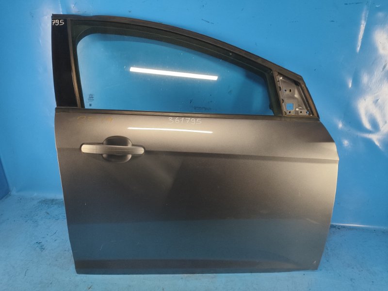 Запчасть дверь передняя правая FORD FOCUS 10-18 F1EZ-5820124-A Б/У Дверь передняя правая FORD FOCUS 10-18 F1EZ-5820124-A Б/У