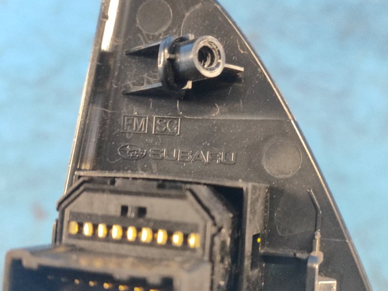 Блок управления стеклоподъемниками передний левый FORESTER 12-19 2015 2.5 FB25B