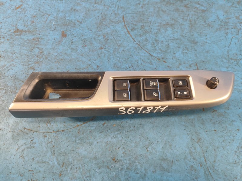 Блок управления стеклоподъемниками передний левый CROSSTREK 12-17 2014 FB20X e-Boxer