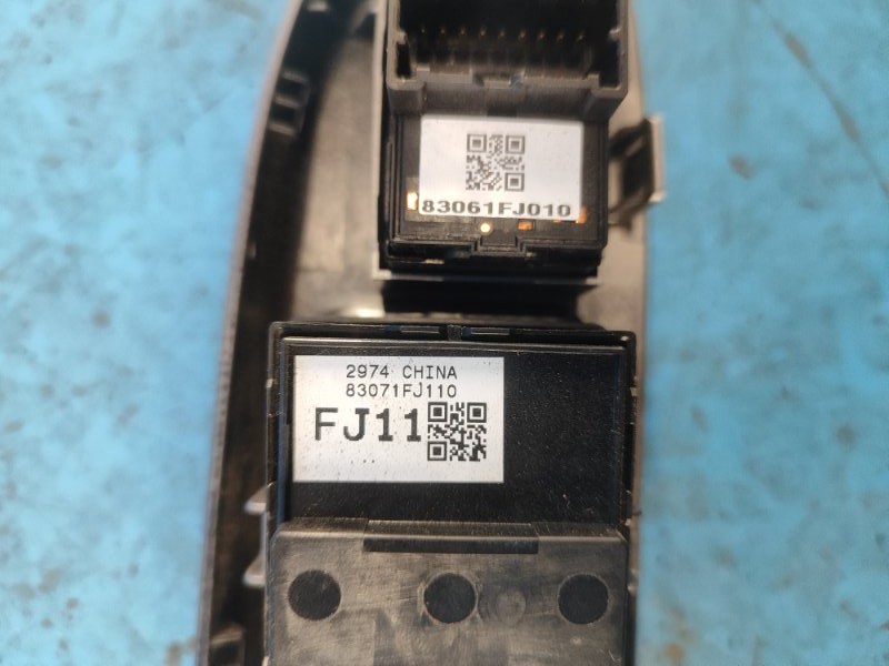 Блок управления стеклоподъемниками передний левый CROSSTREK 12-17 2014 FB20X e-Boxer