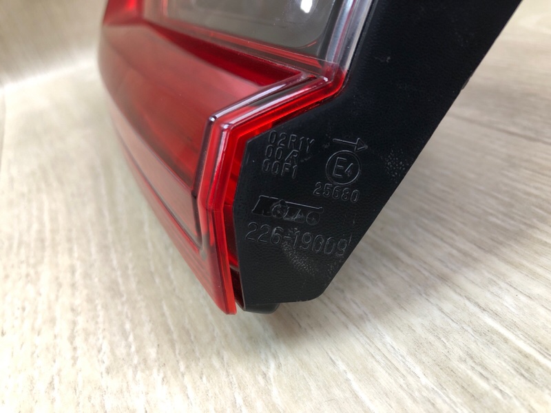 Фонарь внутренний правый QASHQAI/ROGUE SPORT 14- Фонарь внутренний правый QASHQAI/ROGUE SPORT 14-