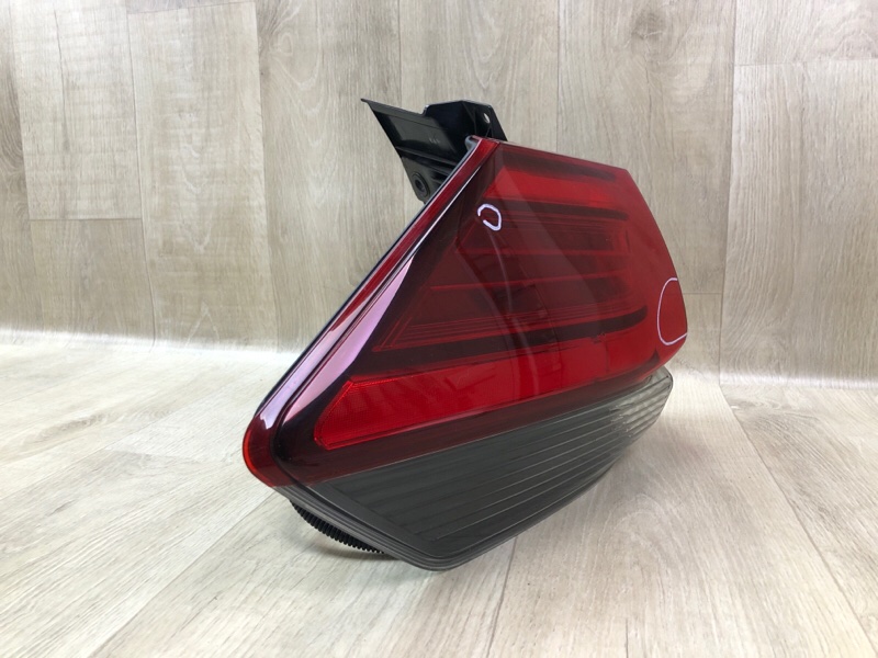 Фонарь наружный левый NISSAN X-TRAIL/ROGUE T32 13-20 Фонарь наружный левый NISSAN X-TRAIL/ROGUE T32 13-20