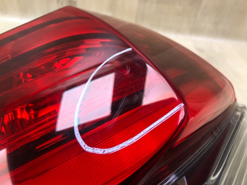 Фонарь наружный левый X-TRAIL/ROGUE T32 13-20 Фонарь наружный левый X-TRAIL/ROGUE T32 13-20