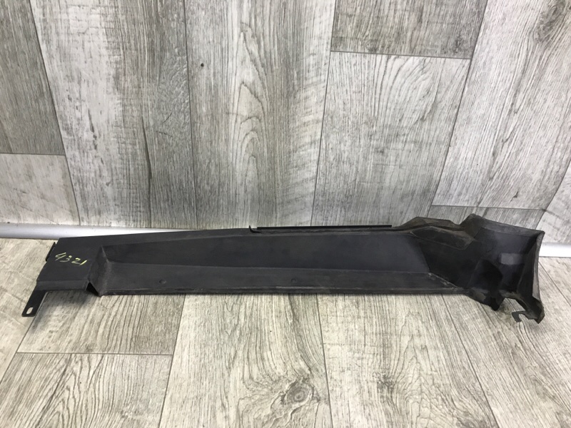 Накладка крыла левая Q5 08-16