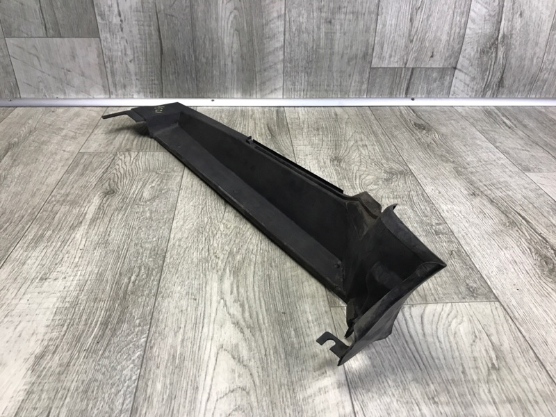Накладка крыла левая Q5 08-16