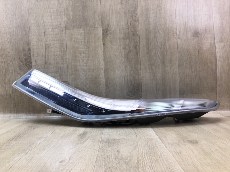 Фонарь наружный задний левый LEAF 10-17 Фонарь наружный задний левый LEAF 10-17