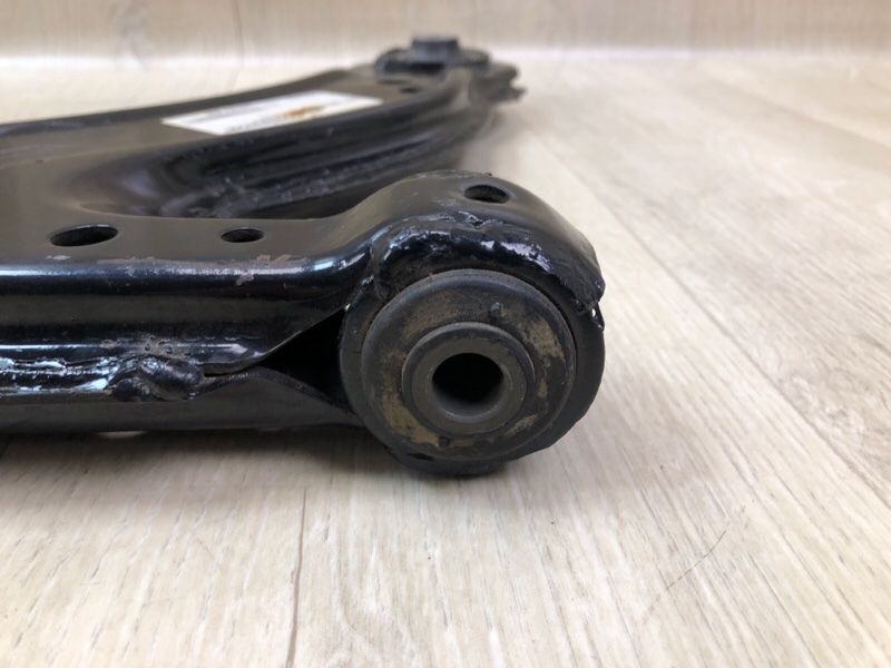 Рычаг передней подвески нижний JETTA 05-10