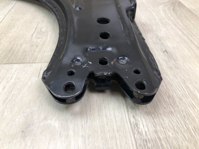 Рычаг передней подвески нижний JETTA 05-10