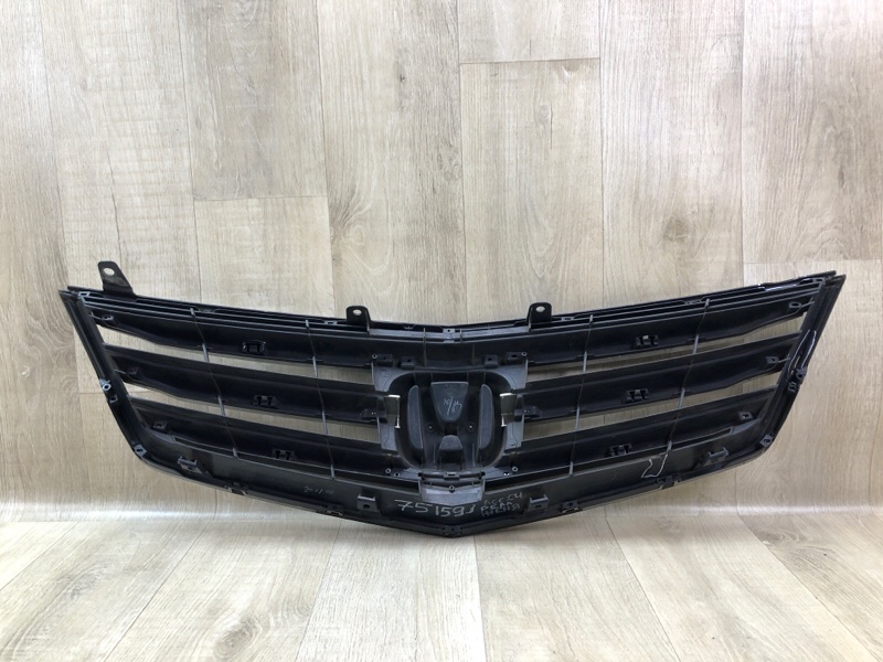 Решетка радиатора ACCORD CU8 / TSX 08-14