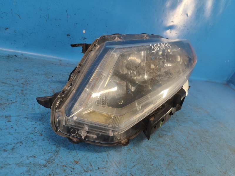 Фара левая NISSAN X-TRAIL/ROGUE T32 13-20 Фара левая NISSAN X-TRAIL/ROGUE T32 13-20