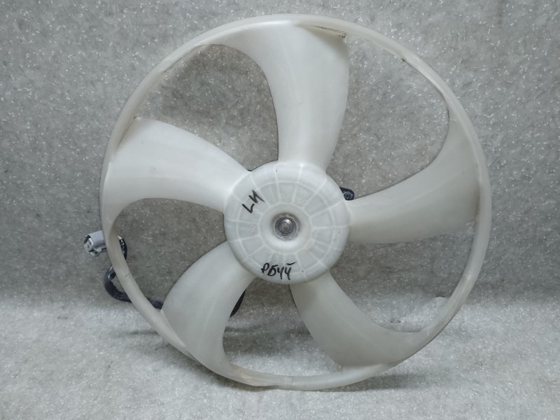 Запчасть вентилятор основного радиатора левый TOYOTA SIENNA 11-16 2013 GSL30 3.5 2GR-FE 163610P150 Б/У Вентилятор основного радиатора левый TOYOTA SIENNA 11-16 2013 GSL30 3.5 2GR-FE 163610P150 Б/У